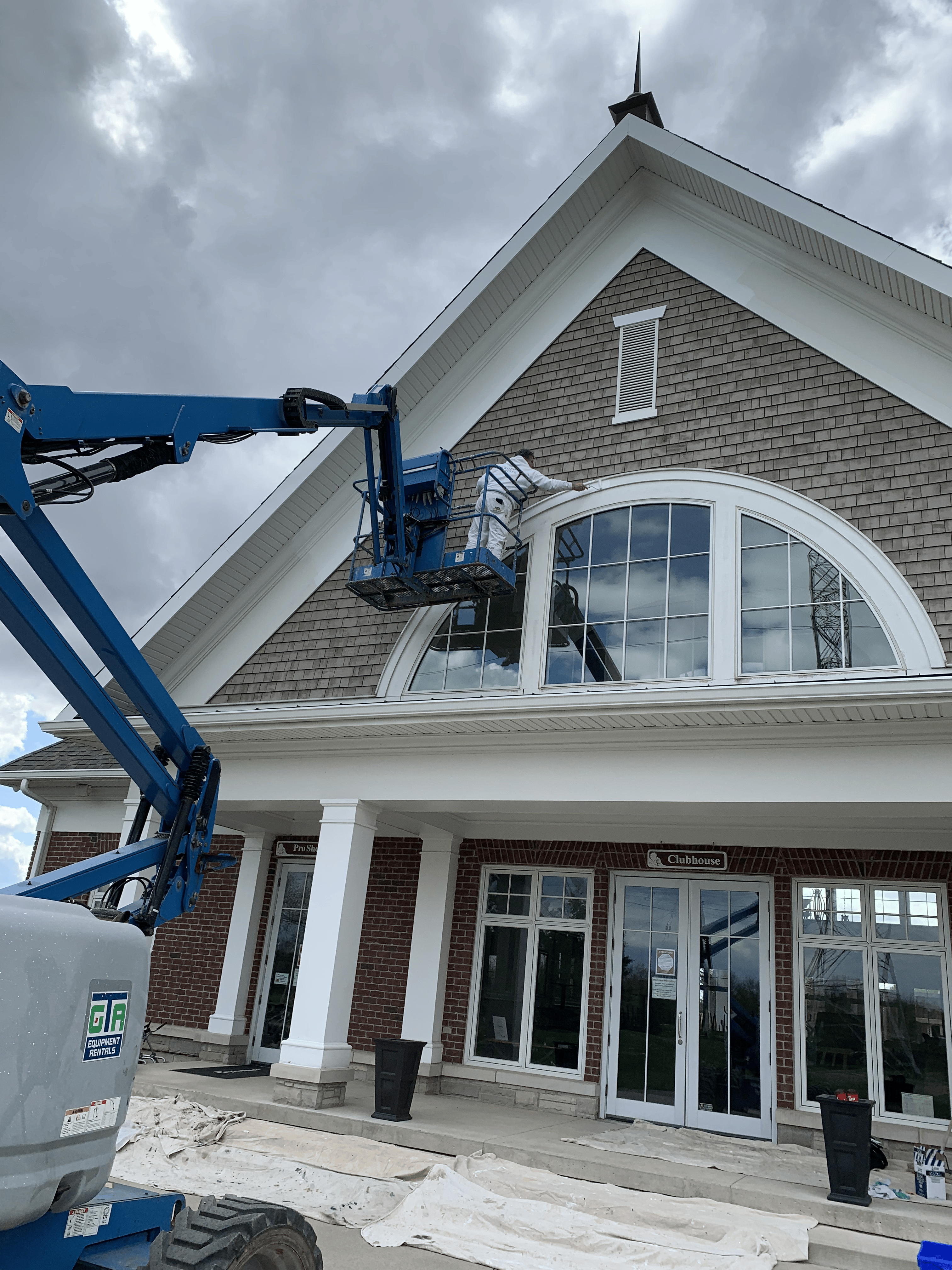 A complete finishing studio for Halton homes & businesses.